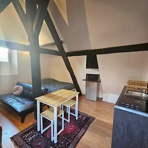 Le Petit Medieval Appartement Montluçon