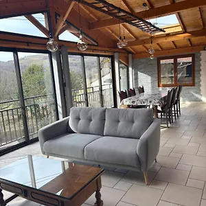 Maison Dans Un Village Viticole Hébergement de vacances Boyeux-Saint-Jerome